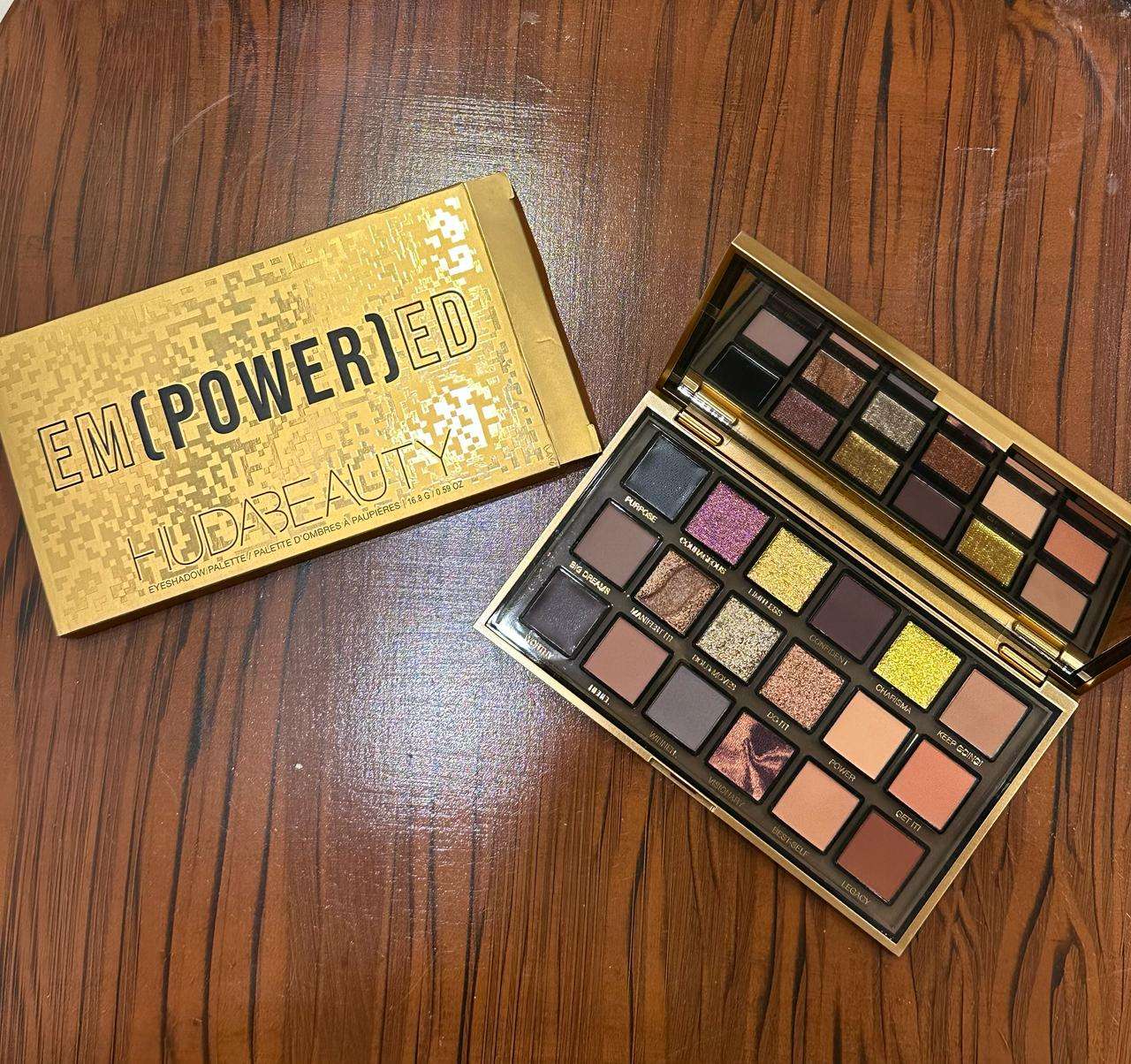 Huda Beauty Empowered Eyeshadow Palette