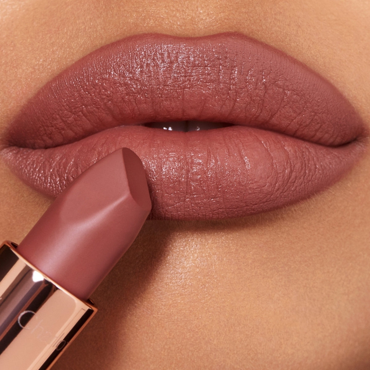 CHARLOTTE TILBURY K.I.S.S.I.N.G Satin Shine Lipstick